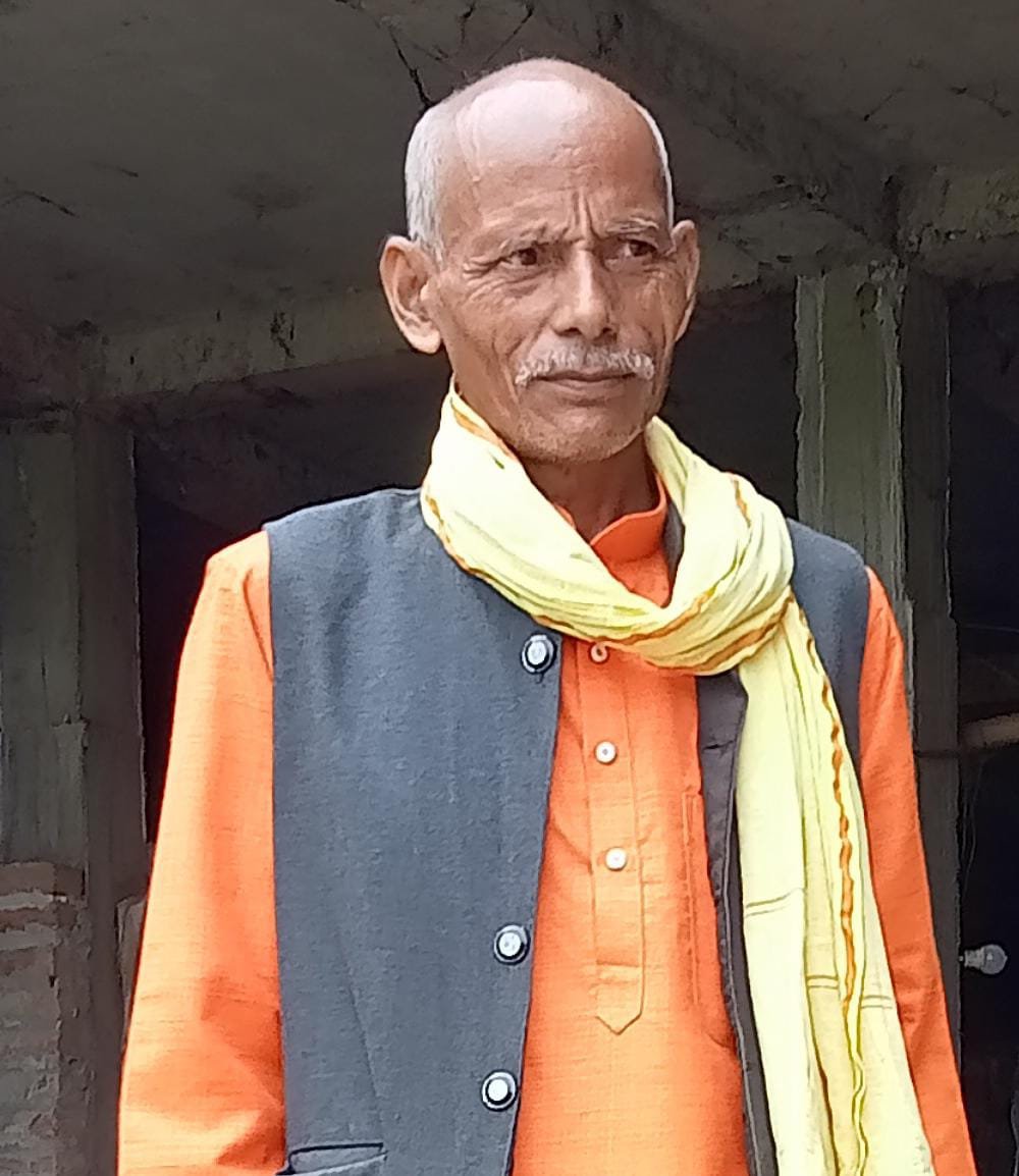 कोरांव में ओवरलोड ट्रक ने मारा किसान को जोरदार धक्का हुई मौत, मचा कोहराम