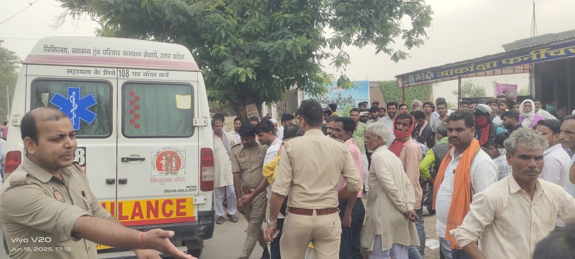 अनियंत्रित डंपर ने बाइक सवार को कुचला मौत, मचा हड़कंप