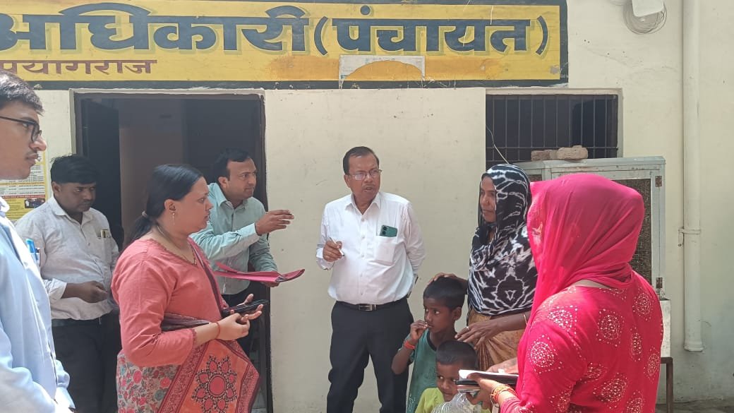 मुख्य विकास अधिकारी ने विकासखंड बहादुरपुर का भ्रमण कर कार्यालय व्यवस्था तथा संचालित योजनाओं की प्रगति की ली जानकारी