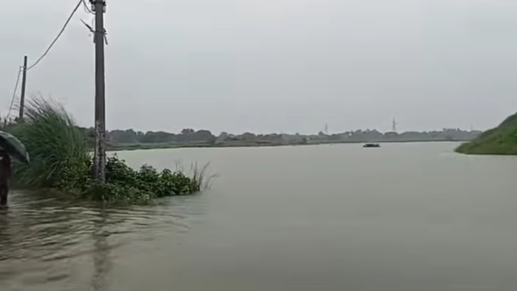 यूपी में आज और कल भारी बारिश का ऑरेंज अलर्ट, कई जिलों में बाढ़ का खतरा, देखें आला अधिकारी अलर्ट