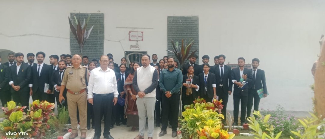 केन्द्रीय कारागार नैनी में विधिक साक्षारता एवं जागरूकता शिविर का आयोजन